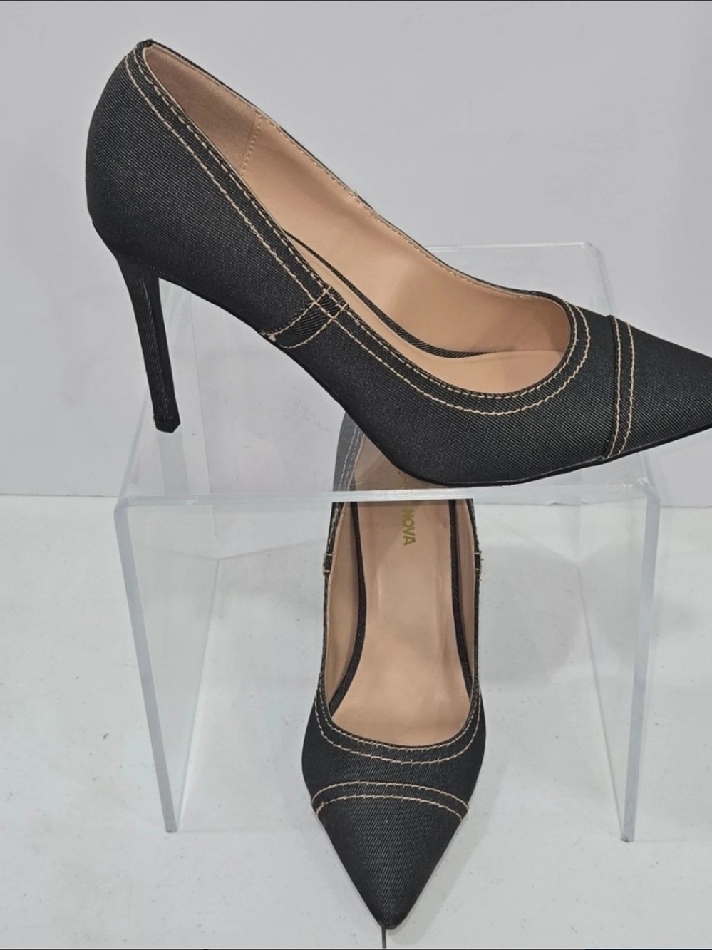 Fashion Nova Dark Denim Pointed Toe Pumps - Size 6 (Excellent Condition)
